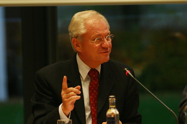 39.jpg - Bernd Bechtold, Geschäftsführer der b.i.g. bechtold Ingenieurgesellschaft mbH, Präsident der IHK Karlsruhe: Abschlusspodium